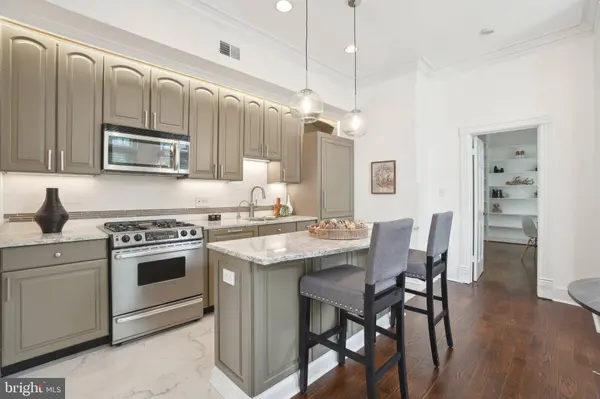 101 2ND ST NE #1, Washington, DC 20002