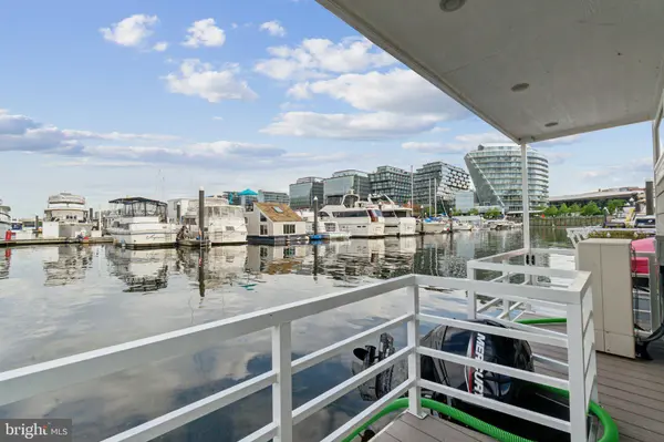 650 WHARF ST SW #Y-39, Washington, DC 20024