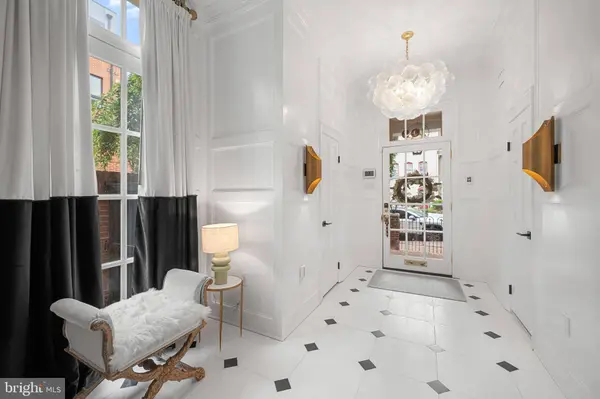 109 DUKE ST, Alexandria, VA 22314