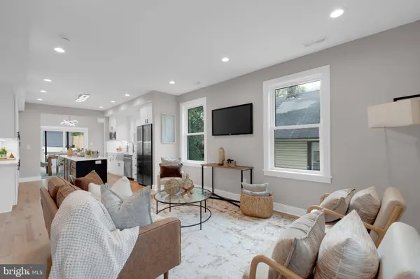 1427 JACKSON ST NE, Washington, DC 20017