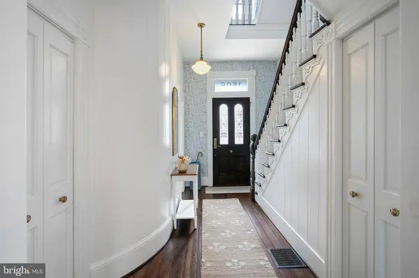 1506 N NICHOLAS ST, Arlington, VA 22205