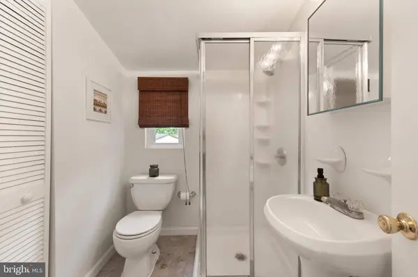 10211 CALUMET DR, Silver Spring, MD 20901