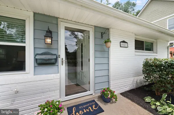 10211 CALUMET DR, Silver Spring, MD 20901