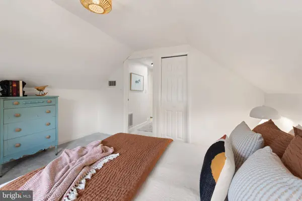 10211 CALUMET DR, Silver Spring, MD 20901