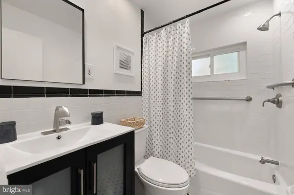 10211 CALUMET DR, Silver Spring, MD 20901