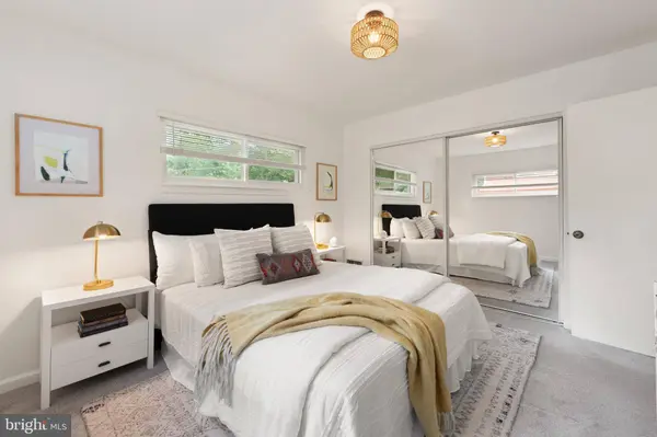 10211 CALUMET DR, Silver Spring, MD 20901