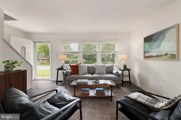 10211 CALUMET DR, Silver Spring, MD 20901