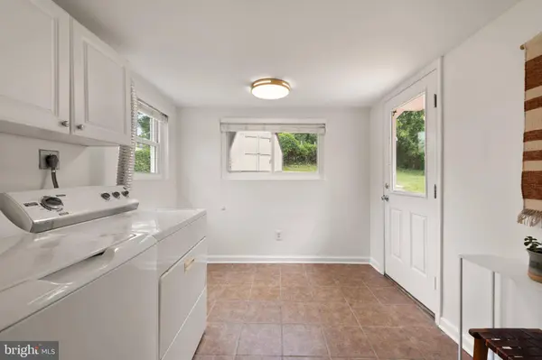 10211 CALUMET DR, Silver Spring, MD 20901