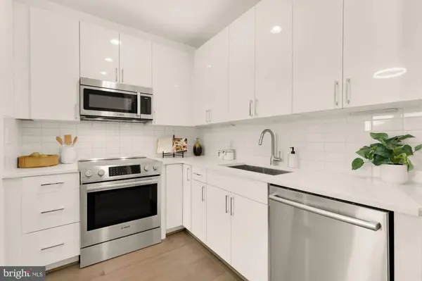 1500 PENNSYLVANIA AVE SE #305, Washington, DC 20003