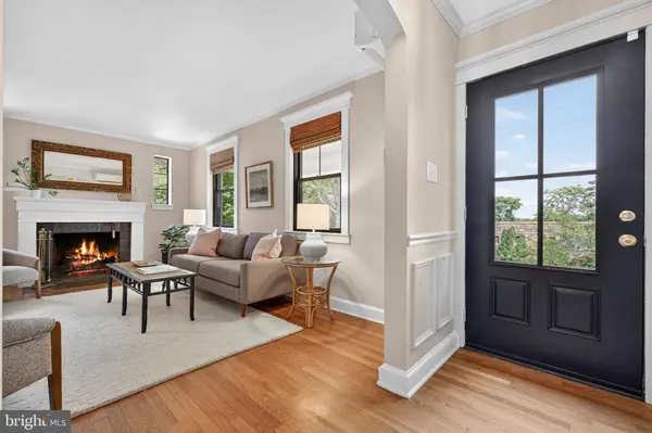 3211 S ST SE, Washington, DC 20020