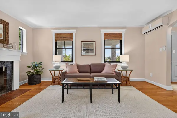 3211 S ST SE, Washington, DC 20020