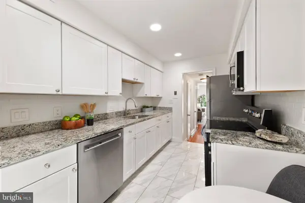 4829 41ST ST NW, Washington, DC 20016