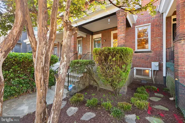 1427 MORSE ST NE, Washington, DC 20002