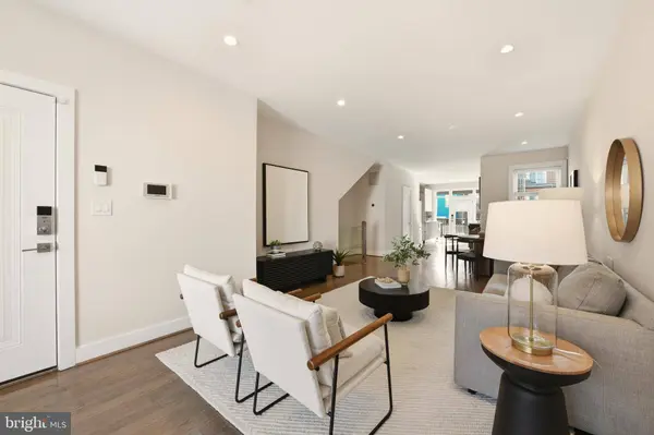 27 QUINCY PL NE #1, Washington, DC 20002
