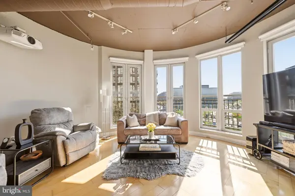 301 MASSACHUSETTS AVE NW #403, Washington, DC 20001