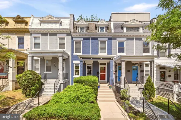 156 TODD PL NE, Washington, DC 20002