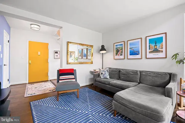 3811 NEWARK ST NW #E437, Washington, DC 20016