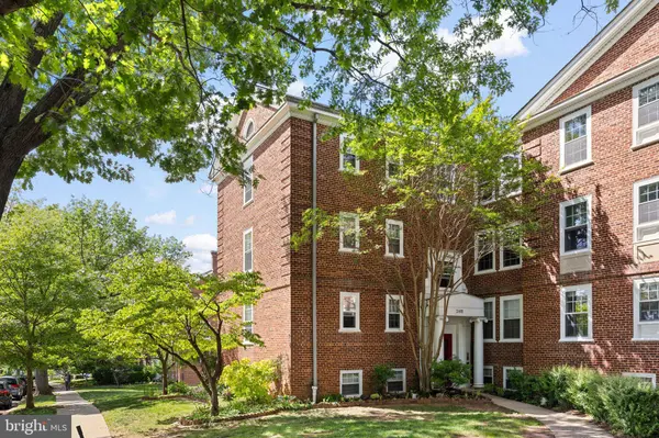 3811 NEWARK ST NW #E437, Washington, DC 20016