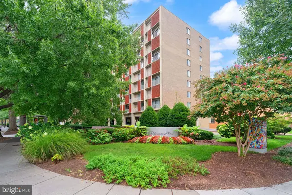 800 4TH ST SW #N201, Washington, DC 20024