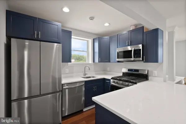 219 WEBSTER ST NE, Washington, DC 20011