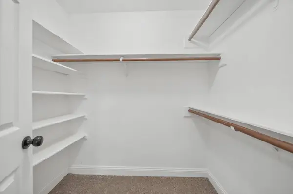 148 Daffodil ST, Lake Jackson, TX 77566