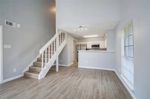 810 Dunson Glen DR #404, North Houston, TX 77090