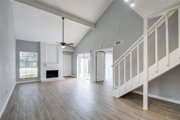 810 Dunson Glen DR #404, North Houston, TX 77090