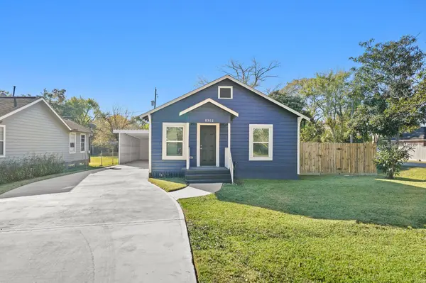 8302 Tavenor LN, Houston, TX 77075