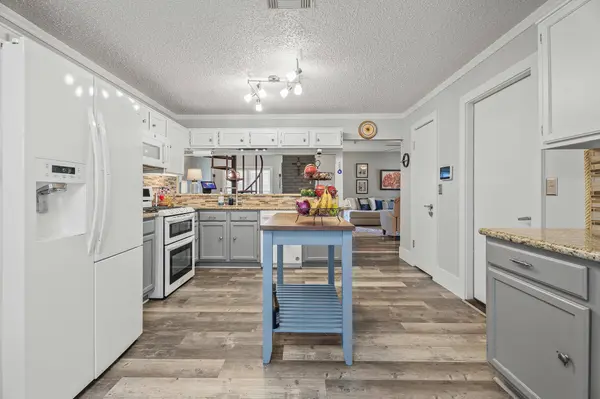 2717 Hot Springs DR, Pearland, TX 77584