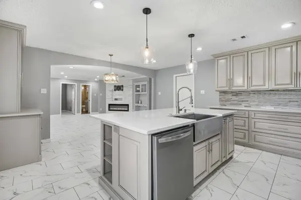 3714 Townes Forest RD, Friendswood, TX 77546