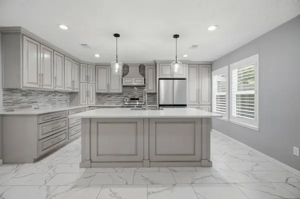 3714 Townes Forest RD, Friendswood, TX 77546