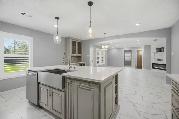 3714 Townes Forest RD, Friendswood, TX 77546