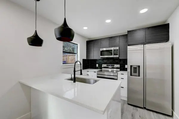 2403 Cleburne ST #3, Houston, TX 77004