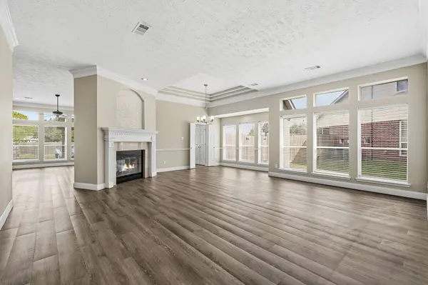 4151 S Nolan DR, Pearland, TX 77584