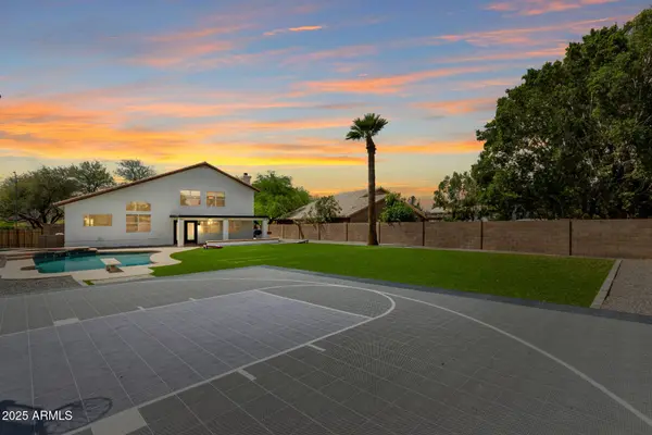 706 W NIDO Circle, Mesa, AZ 85210