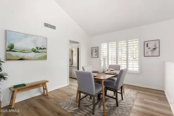 706 W NIDO Circle, Mesa, AZ 85210