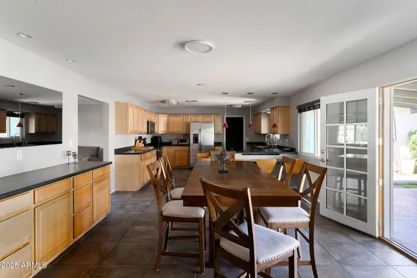 332 E GENEVA Drive, Tempe, AZ 85282
