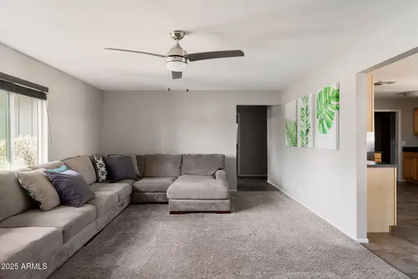 332 E GENEVA Drive, Tempe, AZ 85282