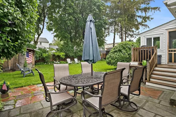 61 Hillsboro St, Quincy, MA 02169