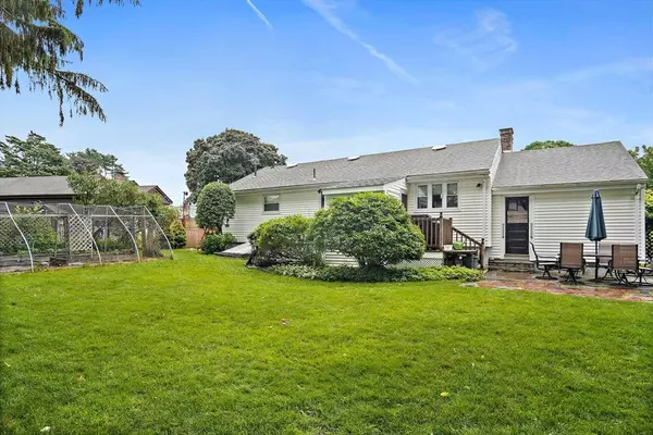 61 Hillsboro St, Quincy, MA 02169