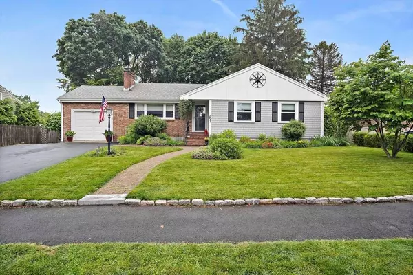 61 Hillsboro St, Quincy, MA 02169