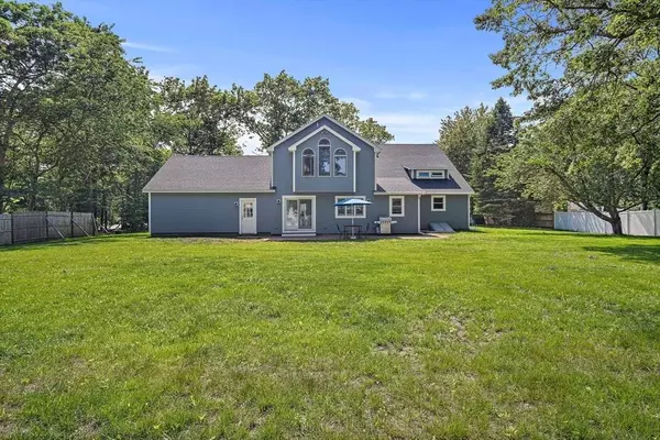 16 Matthews Trl, Plymouth, MA 02360