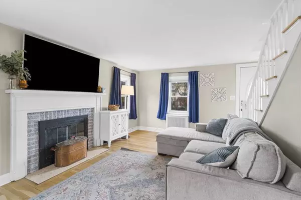 1210 Washington St, Abington, MA 02351