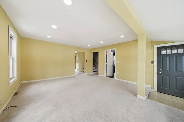 70 Colonial Rd, Weymouth, MA 02191