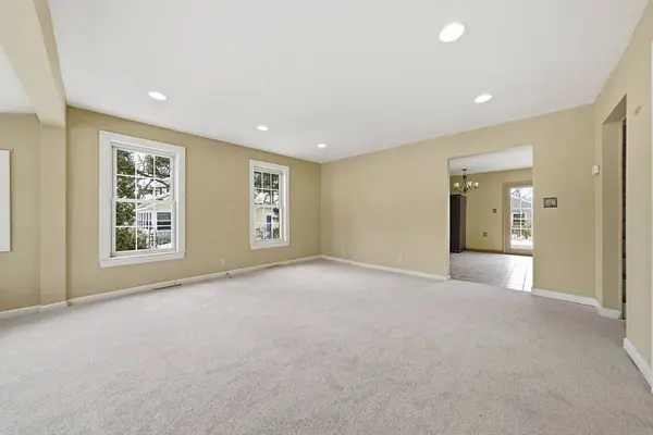 70 Colonial Rd, Weymouth, MA 02191