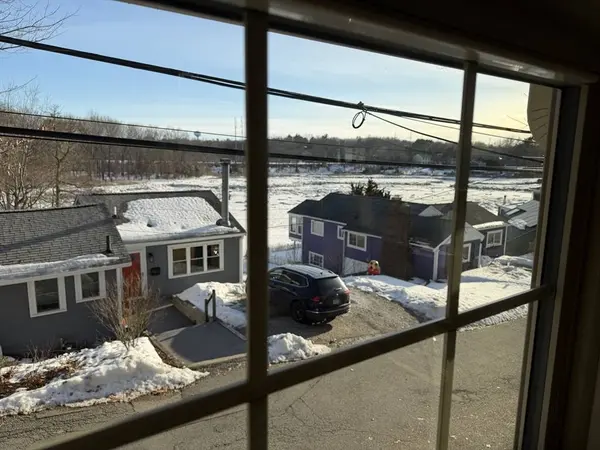 70 Colonial Rd, Weymouth, MA 02191