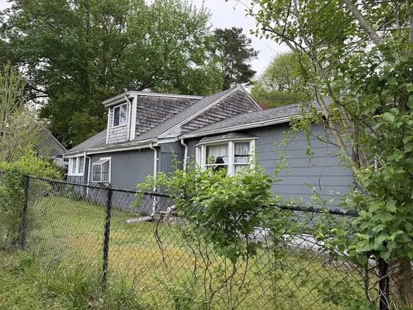 59 Howlands Ln, Kingston, MA 02364