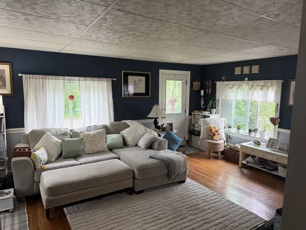 59 Howlands Ln, Kingston, MA 02364
