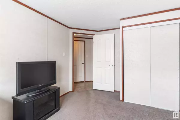 5131 50 AV, Warspite, AB T0A 3N0