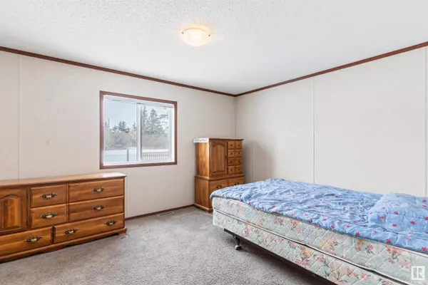 5131 50 AV, Warspite, AB T0A 3N0